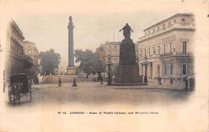 B85562 duke of york s column and waterloo place chariot   london uk