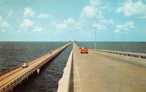 FL, Florida  GANDY DOUBLE-SPAN BRIDGES~50's Cars  TAMPA~ST PETERSBURG  Postcard