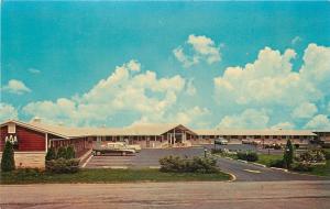 Millbury Ohio~Fairlane Motel~Route 120~Turnpike No 5~Nice 1950s Cars~Postcard