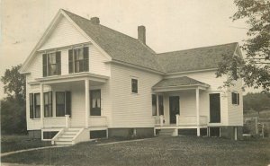 New Hampshire Peterborough Nice 2 Story Home 1913 RPPC Photo Postcard 22-6892