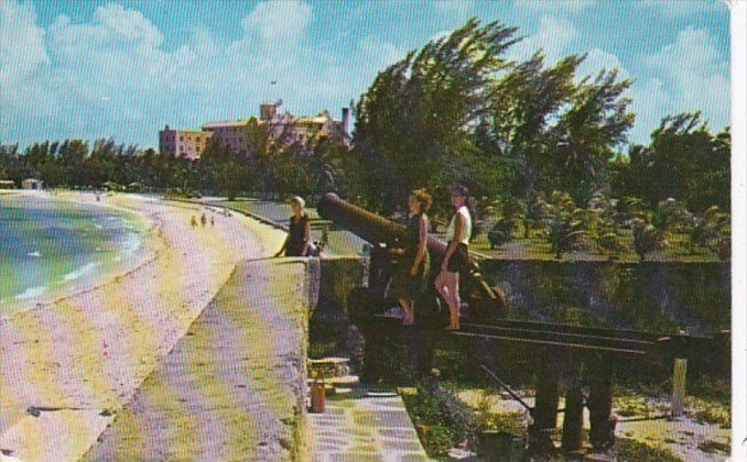 Bahamas Nassau Fort Montagu Beach