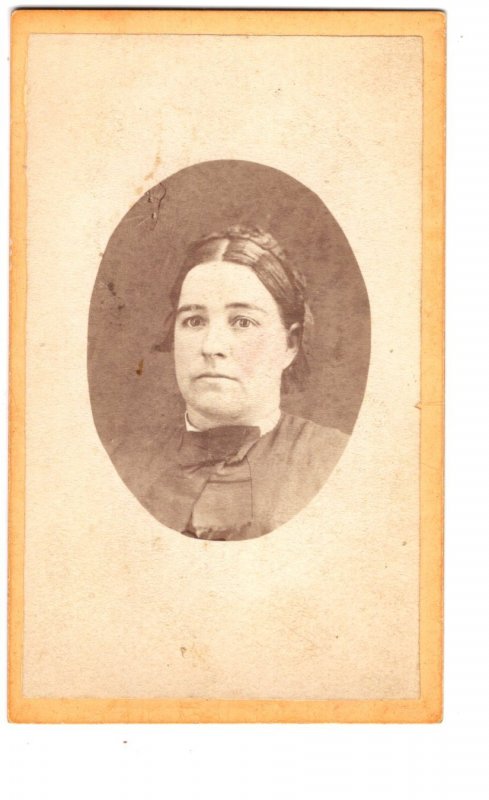 Small Portrait Photograph of Woman, JA McCracken, Glencoe, Ontario