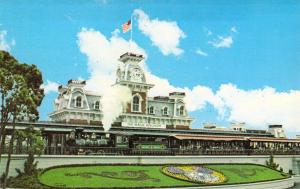 Walt Disney World 01110200, Train to Magic Kingdom, Vintage Postcard