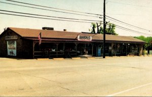 Ohio Zaanesville Grandmaa's Country Store Country Gifts & Furniture