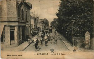 CPA PORNICHET Avenue de la Gare (150423)