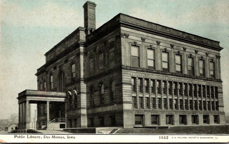 Iowa Des Moines Public Library