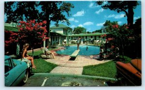 TEXARKANA,  AR/TX  Arkansas ~ PARK PLAZA MOTEL Pool c1950s Roadside Postcard