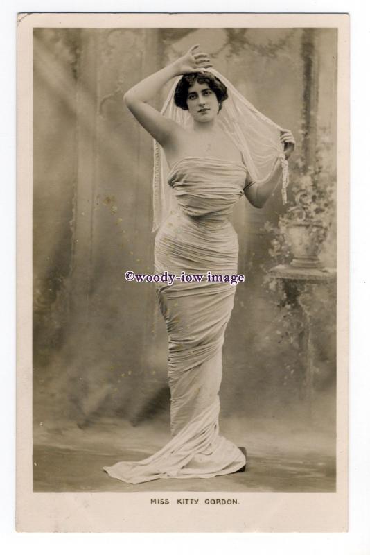b5468 - Stage Actress - Kitty Gordon , in an Egyptian Mummy Dress!!! - postcard