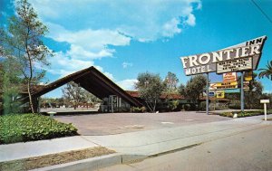 Buena Park, CA California FRONTIER INN MOTEL~Knotts Berry Farm ROADSIDE Postcard