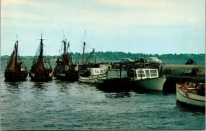 Fishing Boats Long Whaft Newport RI Rhode Island VTG Postcard UNP Unused Vintage 