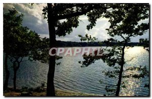 Postcard Modern Berry The pond etalt tonight quiet as darniers days of autumn