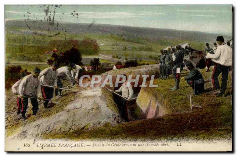 Old Postcard Army Soldiers Genie digging a trench shelter