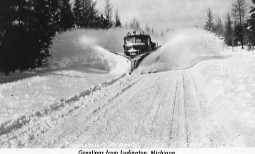 MI - Ludington. Snow Plow in Operation     *RPPC