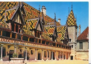 France Postcard - Beaune - [Cote D'Or] - Hotel Dieu - Cour D' Honneur   SM353