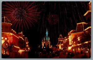 Postcard Walt Disney World FL c1980s Fantasy In The Sky Fireworks WDW-0255