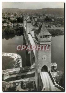 Postcard Modern Cahors The Valentre Bridge and Lot