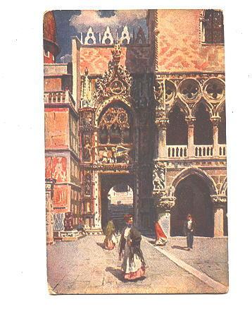 Women Walking, Porta della Carta, Venezia, Itay