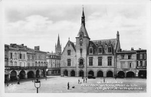 BR92888 libourne place abel surchamp l hotel de ville real photo cafe  france