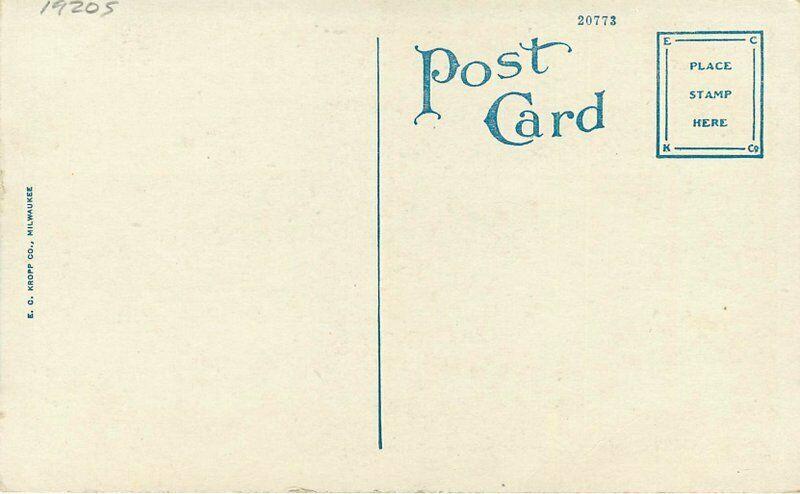 Autos 1920s Tyler Hotel Postcard Louisville Kentucky Flag Kropp 1679