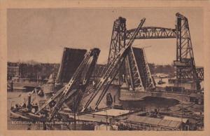 Netherlands Rotterdam Alles Staat Hefbrug en Koningsbrug