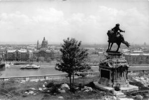 B44391 Budapest Danube panorama boats bateaux  hungary