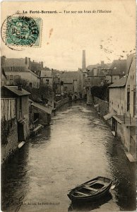 CPA La FERTÉ-BERNARD - Vue sur un bras de l'Huisne (112542)