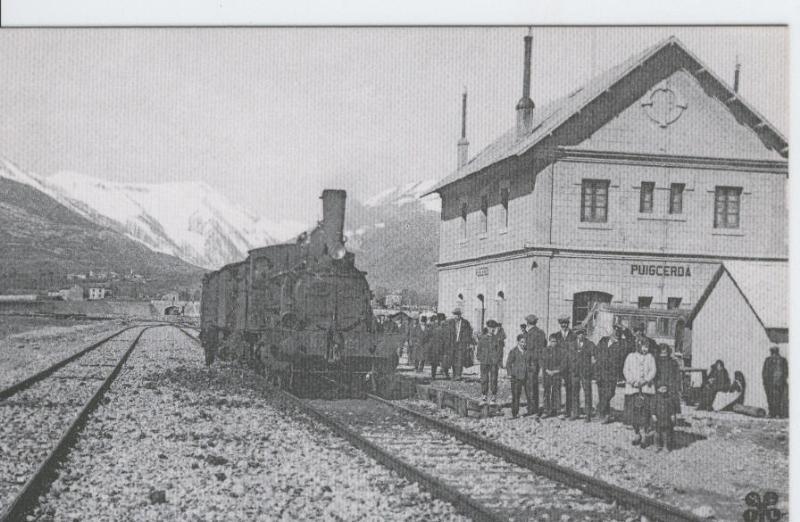 Postal 012292: Locomotara Vapor 030-2075 con tren viajero en Puigcerda, a? 1920