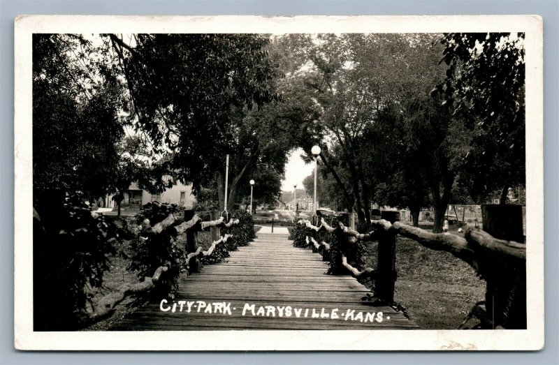 MARYSVILLE KS CITY PARK VINTAGE REAL PHOTO POSTCARD RPPC