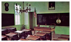 Postcard SCHOOL SCENE Hadley Valley Minnesota MN AT3104