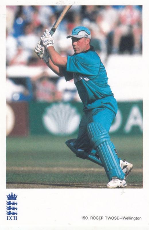 Roger Twose Wellington New Zealand International Cricketer Cricket Postcard