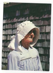 Saint Barthelemy St. Barth Woman Wearing Caleche Hat 4X6