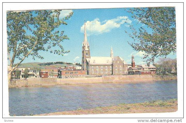 Sur les bords de la Chaudiere , Quebec , Canada , PU-1971