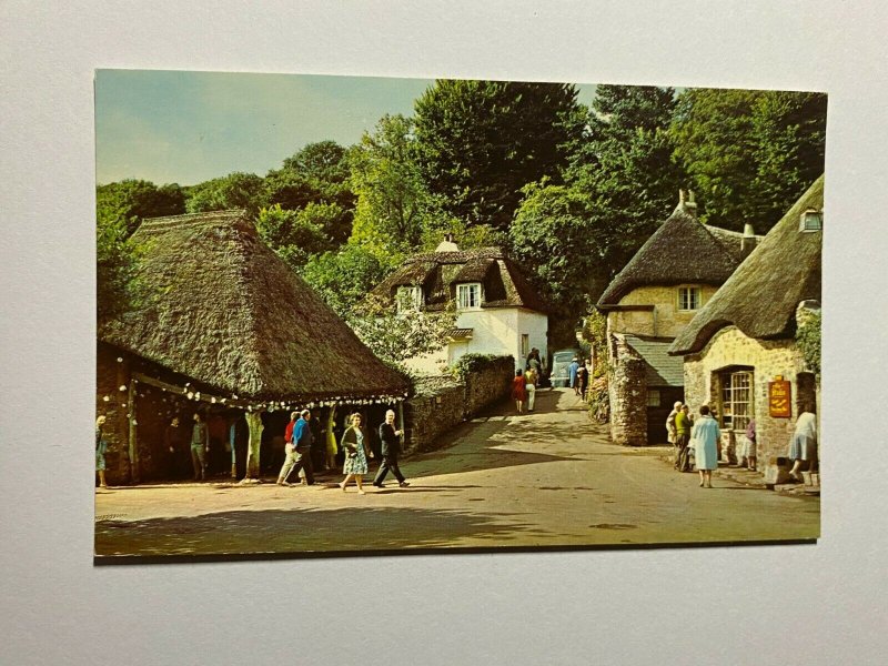 UNUSED VINTAGE POSTCARD - COCKINGTON FORGE TORQUAY     (KK856)