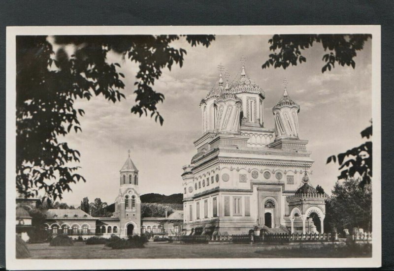Romania Postcard - The Episcopal Church of Curtea De Arges  T7690