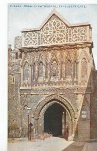 Norfolk Postcard - Norwich Cathedral - Ethelbert Gate     ZZ3273