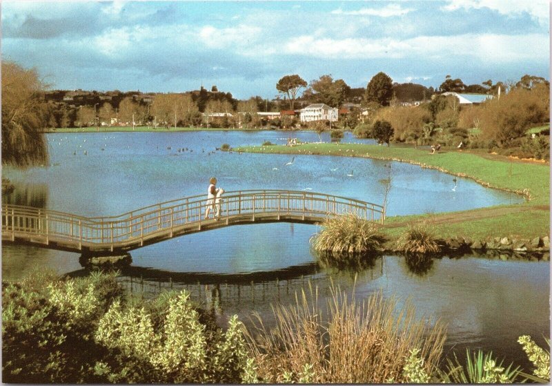 postcard Auckland, New Zealand - Western Springs Lake