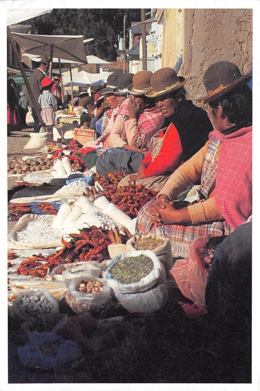 BG21244 bolivia types vendedoras en el mercado de copacabana  folklore