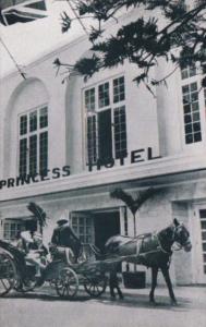 Bermuda Hamilton Princess Hotel The Doorway