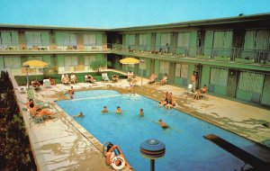 Vintage Postcard Spacious Rooms & Swimming Pool Sea Spray Motel Ocean City NJ