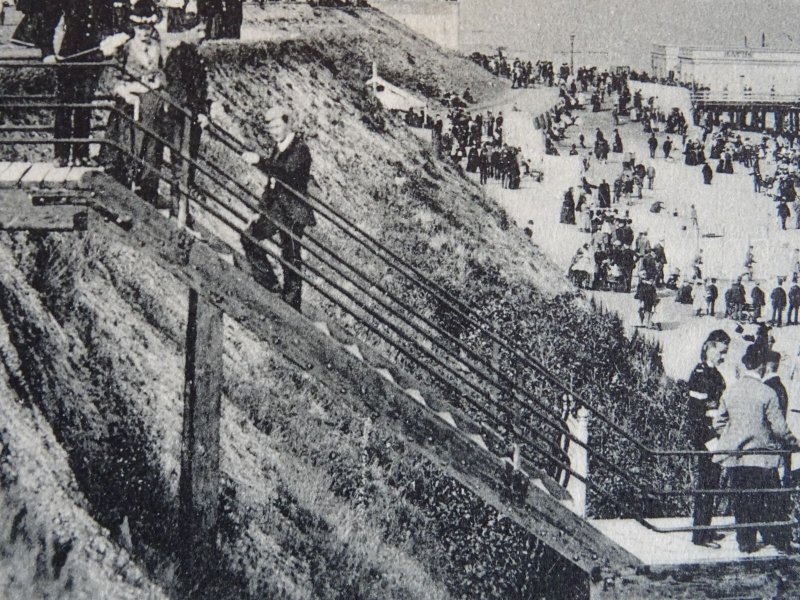 Essex CLACTON ON SEA Steps & Promenade looking West c1905 Postcard