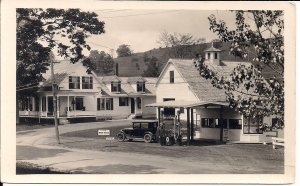 RPPC Barre VT, White House Inn, Texaco Gas Station, Store 1926 Black Mannekin ?