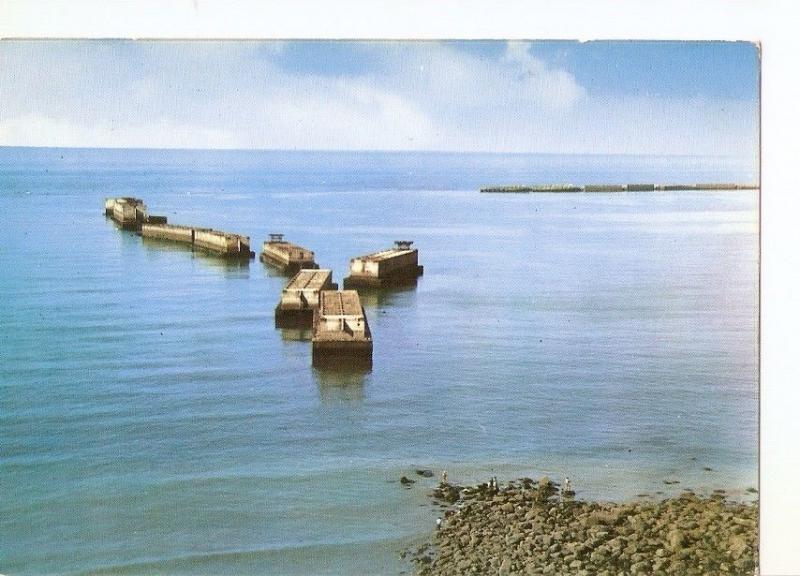 Postal (PostCard) 039405 : Arromanches (Calvados). Les pontons du port de ...