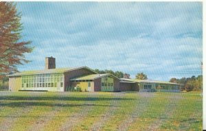 America Postcard - The South End School - Southington - Connecticut - TZ11035