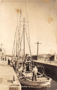 J68/ Seattle Washington RPPC  Postcard c1940s Boats Gov't Locks  129