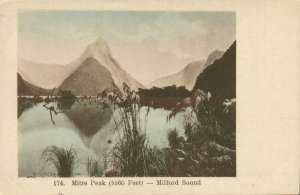 PC NEW ZEALAND, MITRE PEAK, MILFORD SOUND, Vintage Postcard (b43891)