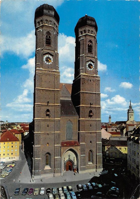 BT15335 Frauenkirche Munchen          Germany