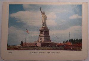 Postcard NY - Statue of Liberty Folkard no message inside