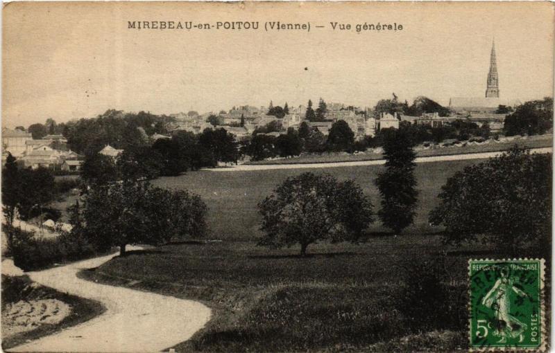 CPA MIREBEAU-en-POITOU Vue générale (613179)