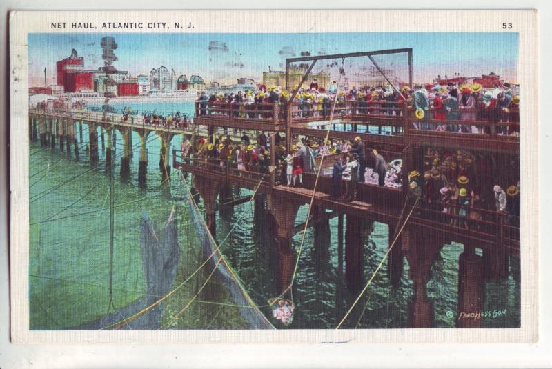 P910 1937 fishing net haul atlantic city new jersey many on lookers