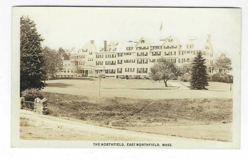 RPPC AZO 1926 to 1940s, The Northfield Hotel, East Northfield, Mass.